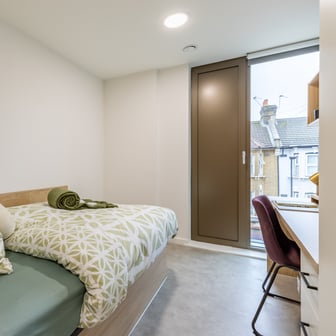 Superior En Suite - Image 1